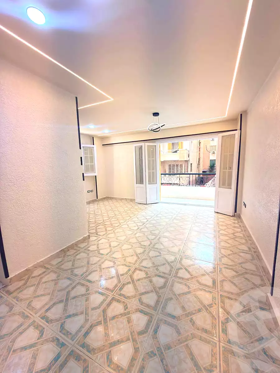 https://aqarmap.com.eg/ar/listing/7262304-for-sale-alexandria-al-agamy-shataa-el-nakheel-street-10