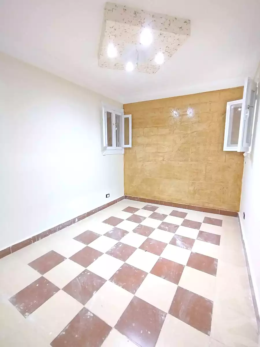 https://aqarmap.com.eg/ar/listing/7262473-for-sale-alexandria-lsywf-el-falki