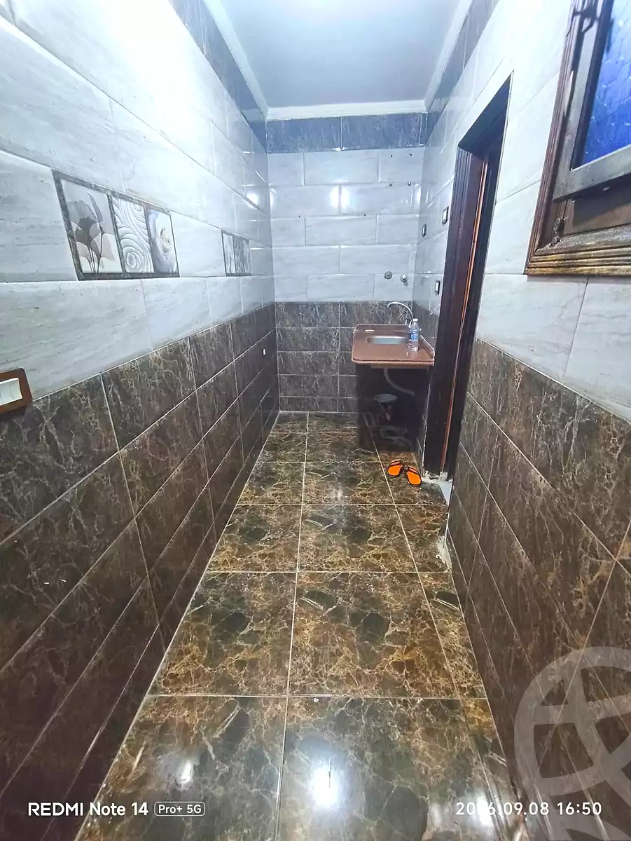 https://aqarmap.com.eg/en/listing/7262682-for-sale-alexandria-el-mandara-al-omanaa-st