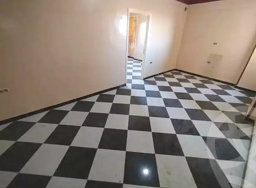 https://aqarmap.com.eg/en/listing/7262841-for-sale-alexandria-al-agamy-el-kilo-21
