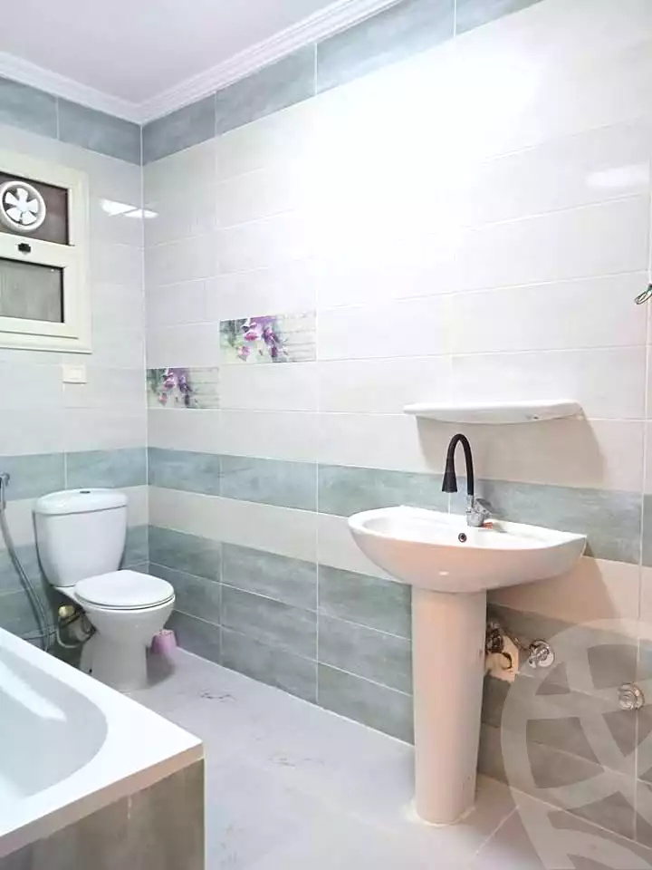 https://aqarmap.com.eg/ar/listing/7262829-for-sale-alexandria-tharwat