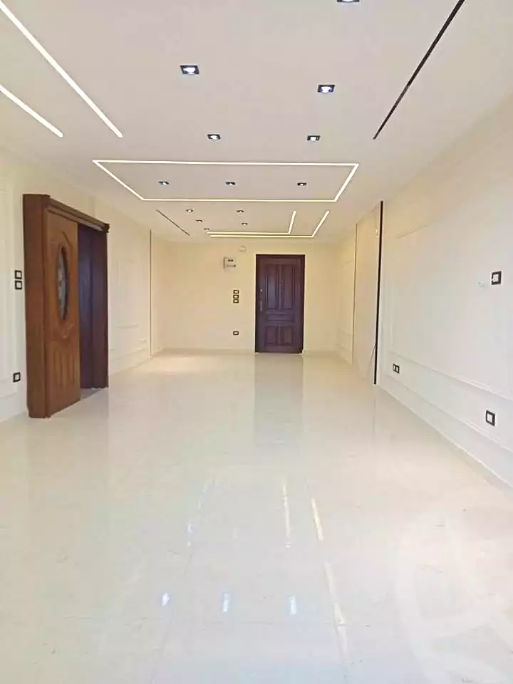 https://aqarmap.com.eg/ar/listing/7262829-for-sale-alexandria-tharwat