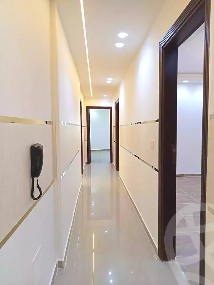 https://aqarmap.com.eg/ar/listing/7262829-for-sale-alexandria-tharwat