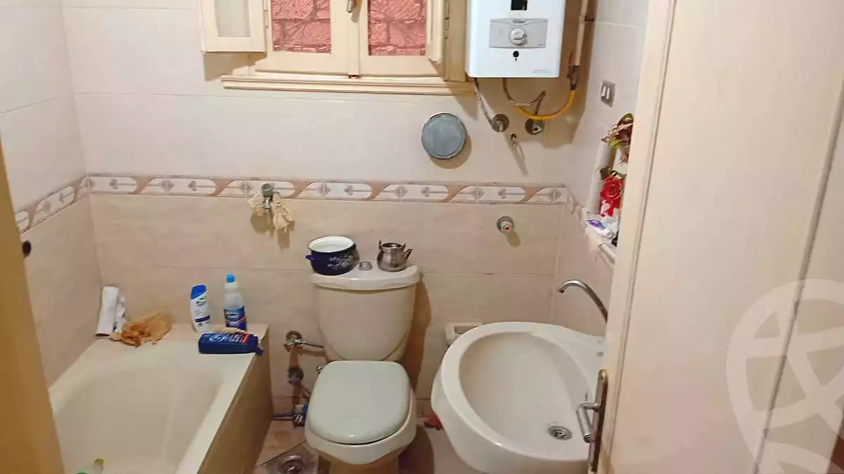 https://aqarmap.com.eg/ar/listing/7263011-for-sale-alexandria-al-agamy-el-hanouvel