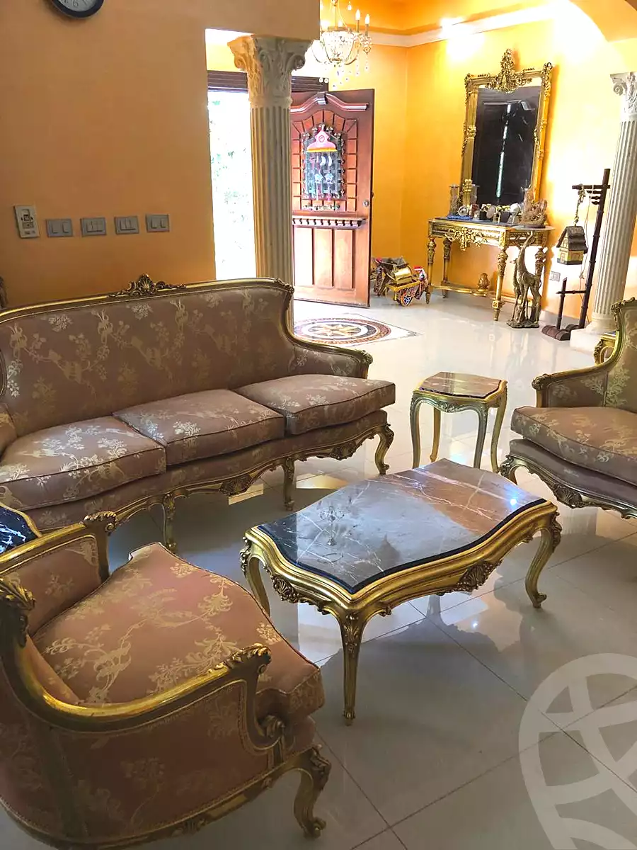 فيلا بـ٥ غرف نوم في بيفرلي هيلز، صورة ٦ من ٨