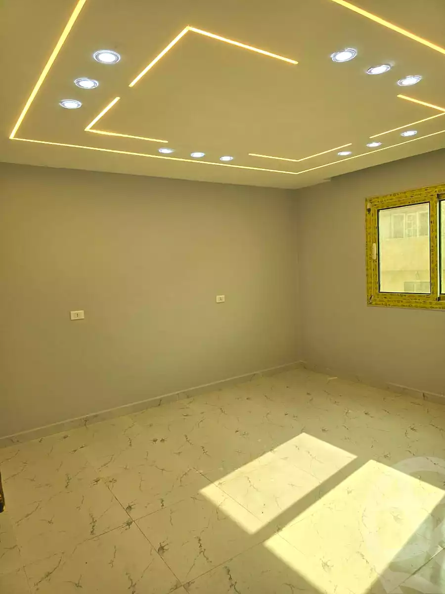 https://aqarmap.com.eg/ar/listing/7263877-for-sale-cairo-6th-of-october-el-ahyaa-neighborhood-2nd-divided-from-al-kafrawei-st