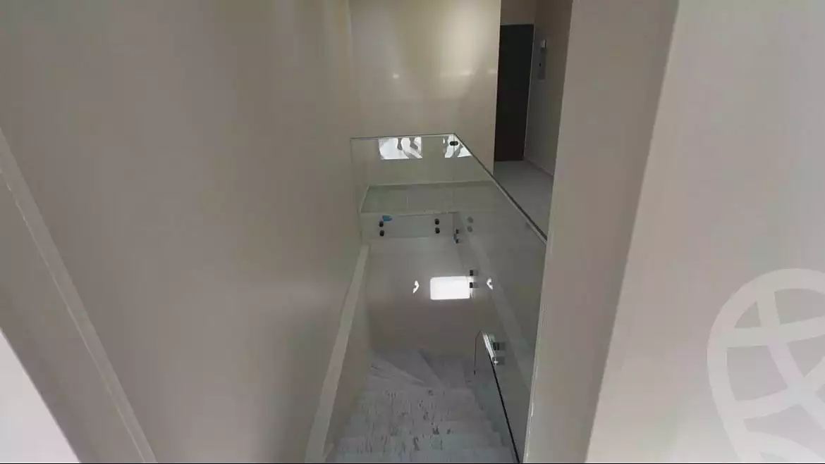 https://aqarmap.com.eg/ar/listing/7263896-for-sale-cairo-6th-of-october-hadaeq-october-compounds-investors-compound