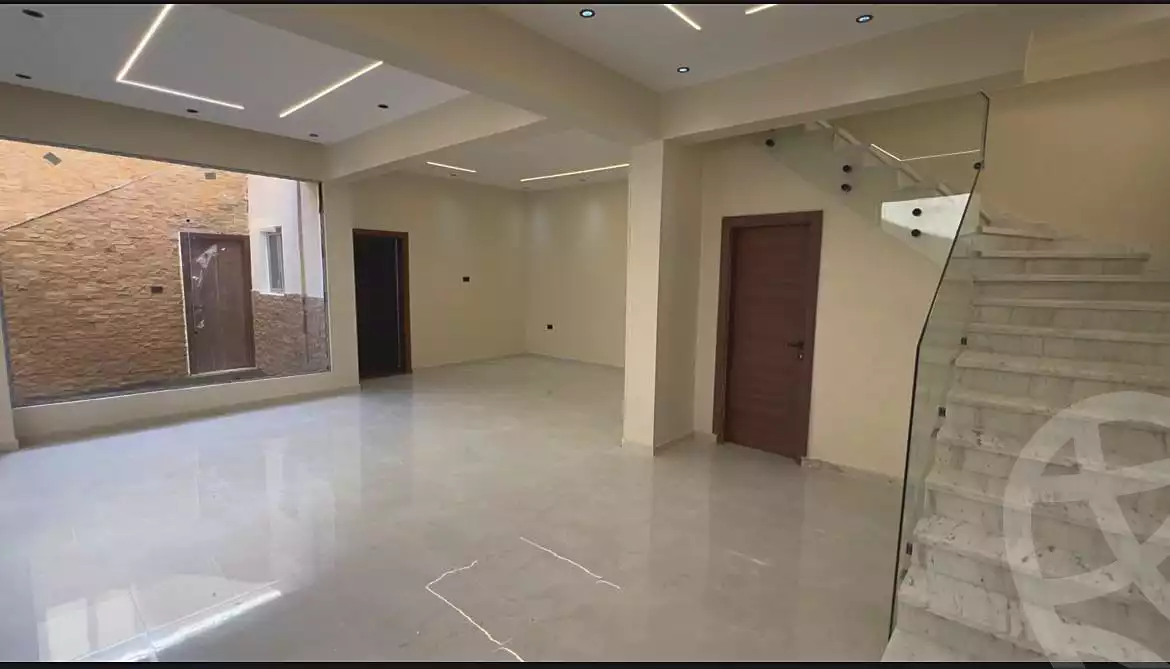 https://aqarmap.com.eg/ar/listing/7263896-for-sale-cairo-6th-of-october-hadaeq-october-compounds-investors-compound