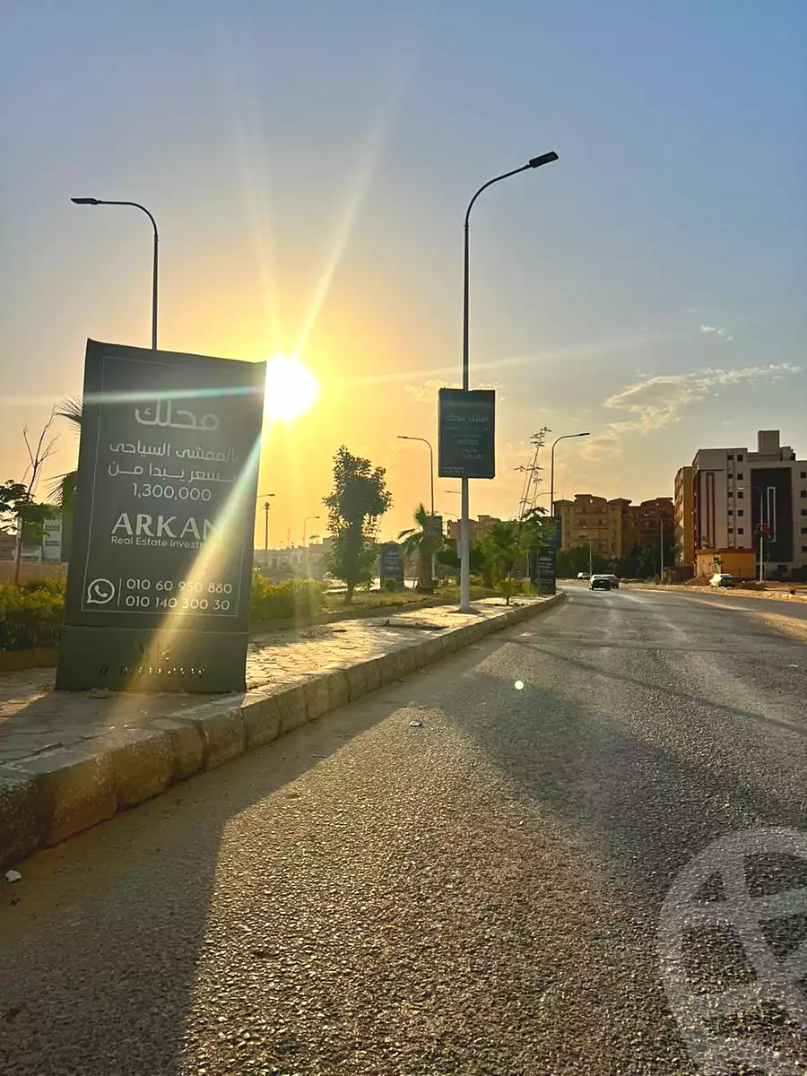 https://aqarmap.com.eg/ar/listing/7263896-for-sale-cairo-6th-of-october-hadaeq-october-compounds-investors-compound