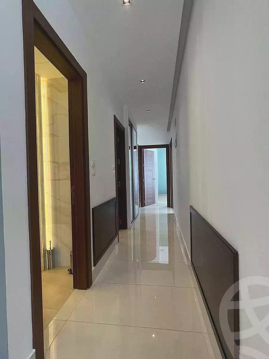 https://aqarmap.com.eg/en/listing/7264134-for-sale-cairo-new-cairo-compounds-mountain-view1-1-compound