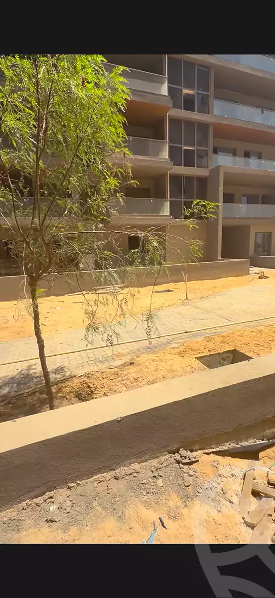https://aqarmap.com.eg/en/listing/7264610-for-sale-cairo-new-administrative-capital-r7-vinci
