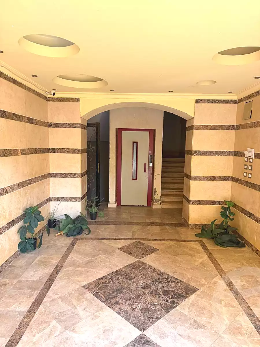https://aqarmap.com.eg/ar/listing/7265266-for-sale-cairo-new-cairo-el-narges-el-narges-omarat-mohamed-sabry-abu-alam-st