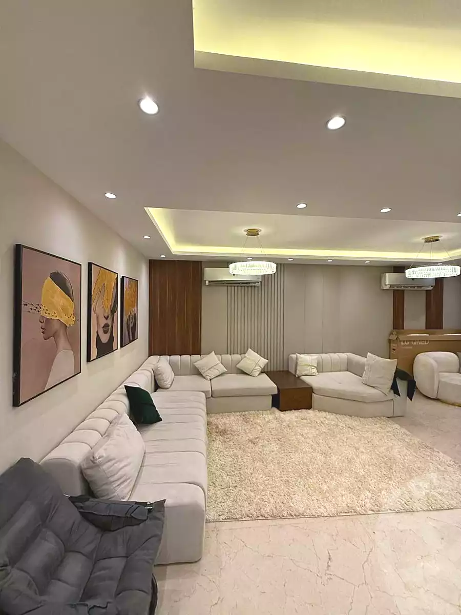 https://aqarmap.com.eg/en/listing/7265286-for-sale-cairo-new-cairo-compounds-stwn-ryzydns-by-ar-y-llttwyr