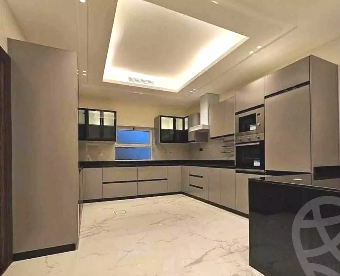 https://aqarmap.com.eg/ar/listing/7265335-for-sale-cairo-new-cairo-compounds-mountain-view1-1-compound