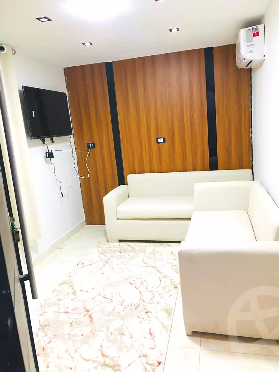 https://aqarmap.com.eg/ar/listing/7265563-for-rent-cairo-6th-of-october-el-ahyaa-neighborhood-2nd-taha-hussein-st
