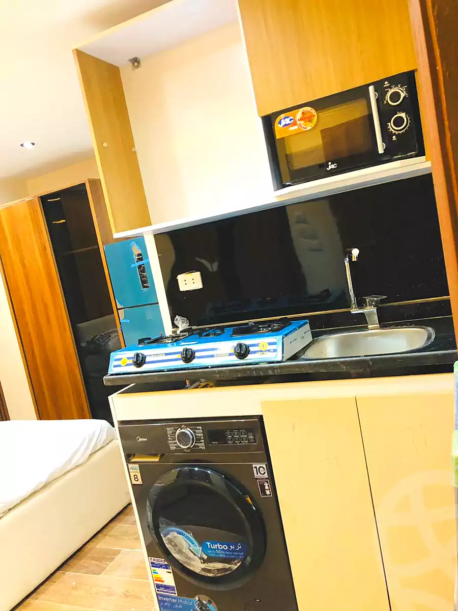 https://aqarmap.com.eg/ar/listing/7265563-for-rent-cairo-6th-of-october-el-ahyaa-neighborhood-2nd-taha-hussein-st