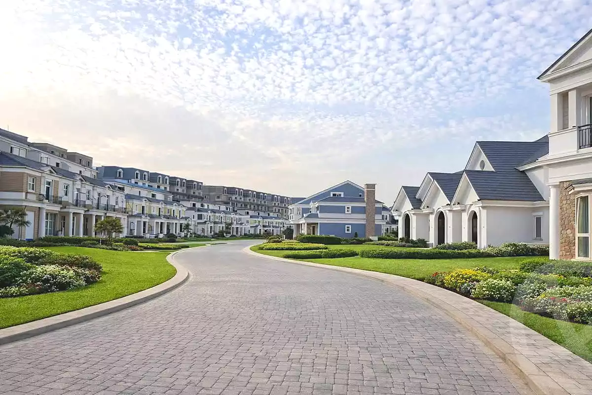 https://aqarmap.com.eg/ar/listing/7265717-for-sale-cairo-new-cairo-compounds-mountain-view1-1-compound