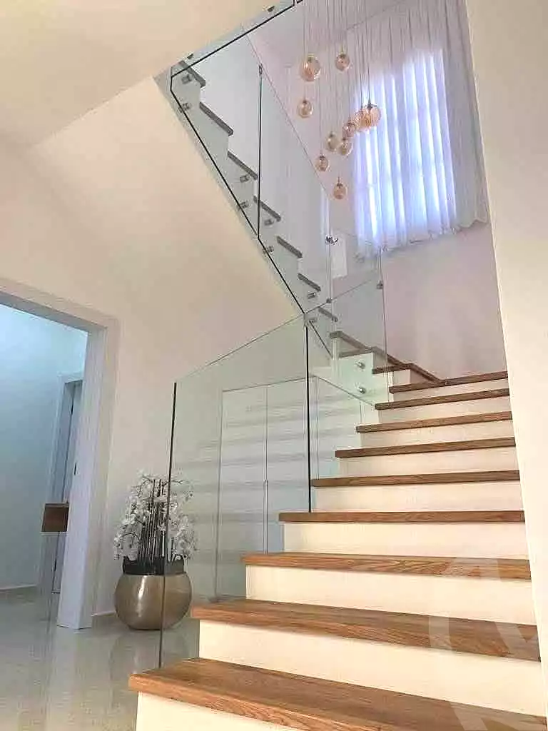 https://aqarmap.com.eg/en/listing/7265757-for-sale-cairo-new-cairo-compounds-mountain-view1-1-compound