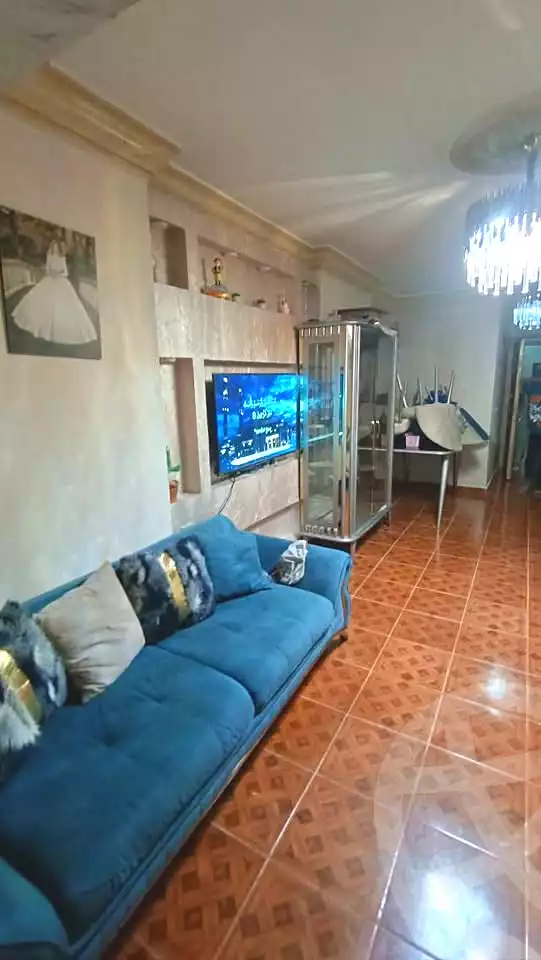 https://aqarmap.com.eg/en/listing/7265931-for-sale-alexandria-bakoos-cinema-layla-st