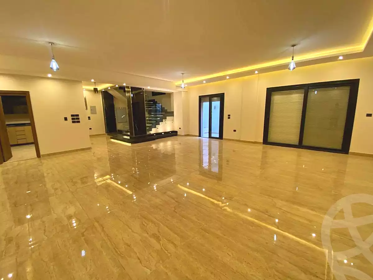 https://aqarmap.com.eg/ar/listing/7266527-for-sale-cairo-new-cairo-compounds-swan-lake-iris-swan-lake-residence