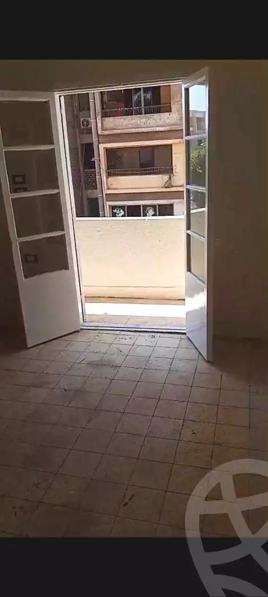 https://aqarmap.com.eg/ar/listing/7268397-for-rent-cairo-ain-shams-mnshy-lthryr
