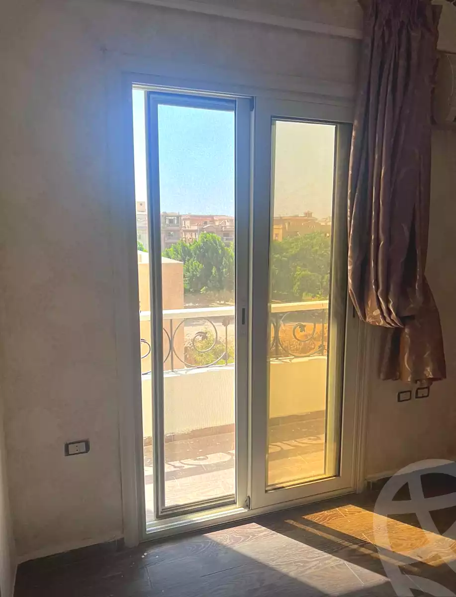 https://aqarmap.com.eg/ar/listing/5034967-for-rent-cairo-new-cairo-compounds-mwntn-fyw-y-syty-club-park-mountain-view-icity