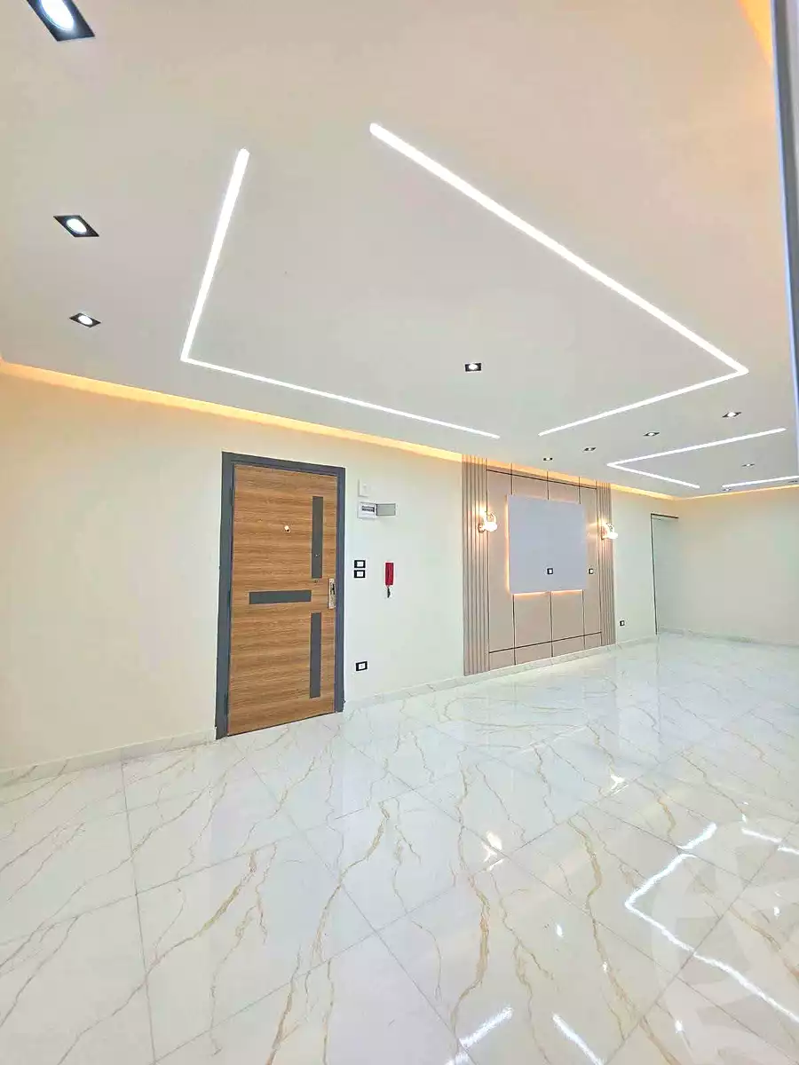 https://aqarmap.com.eg/ar/listing/7268994-for-sale-alexandria-el-asafra-shr-45