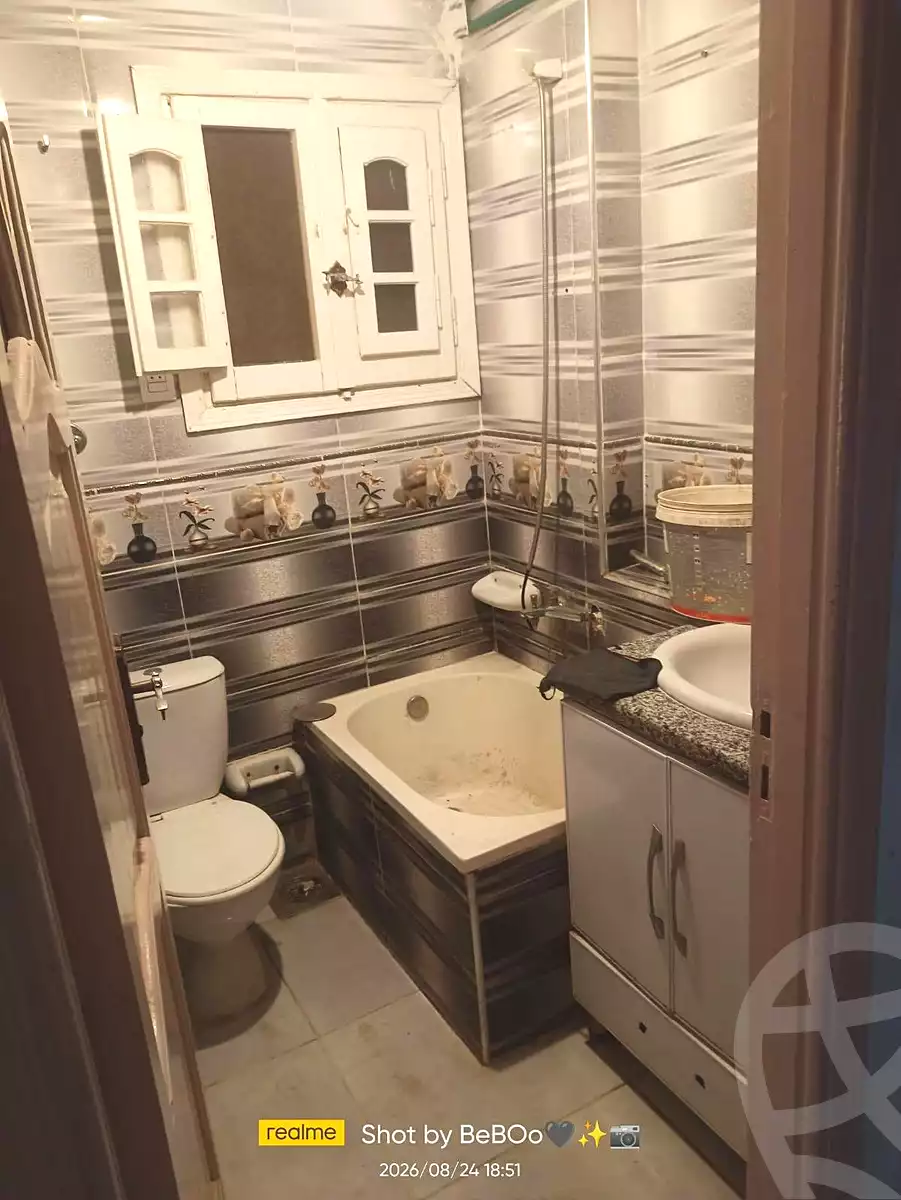 https://aqarmap.com.eg/en/listing/7269023-for-sale-alexandria-al-agamy-el-hanouvel-el-salam-st
