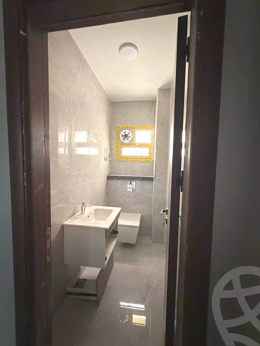 https://aqarmap.com.eg/en/listing/7269101-for-sale-cairo-new-cairo-compounds-grand-caesar-thiqa