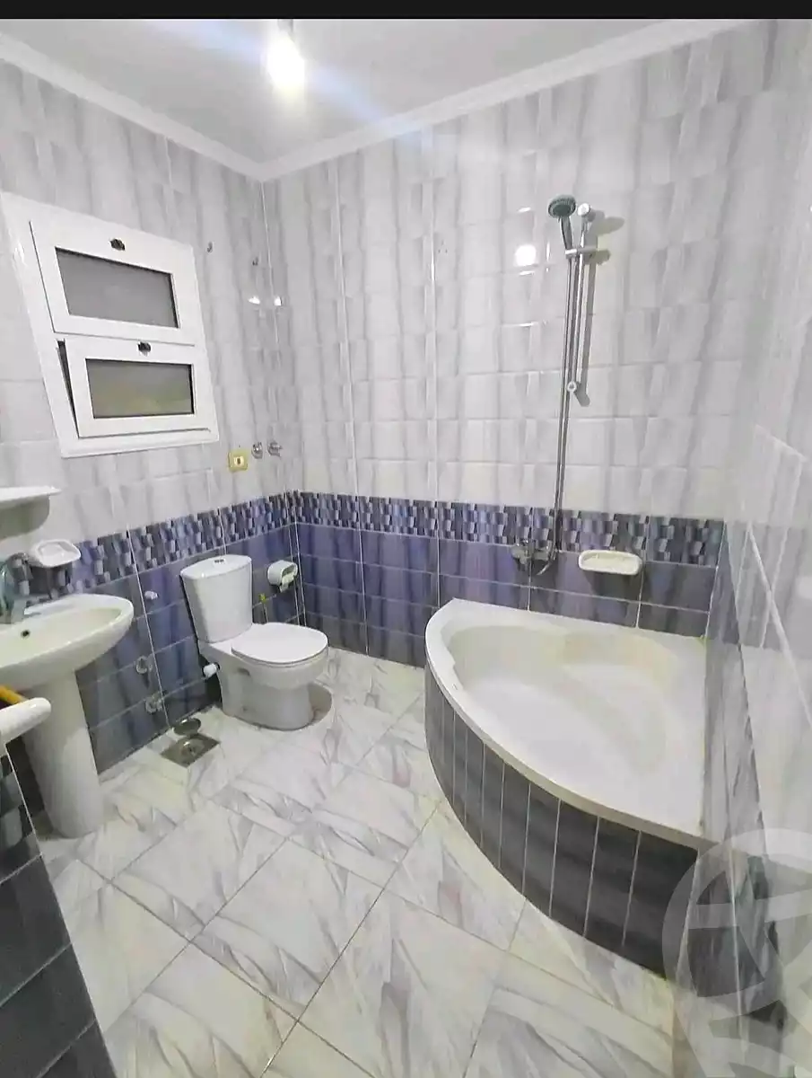https://aqarmap.com.eg/ar/listing/7269132-for-sale-alexandria-sydy-bshr-sydy-bshr-bhry-khalil-hamada-st