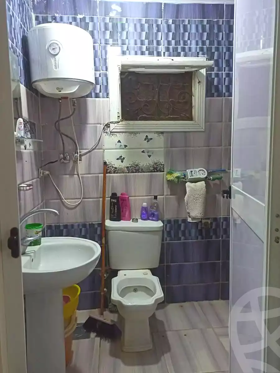 https://aqarmap.com.eg/en/listing/7269633-for-sale-alexandria-al-agamy-el-hanouvel-kasr-al-quiri-st-1
