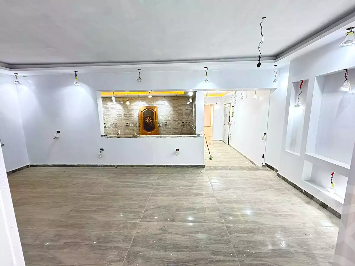 https://aqarmap.com.eg/en/listing/7269750-for-sale-cairo-new-cairo-el-ahyaa-second-neighborhood-street-26