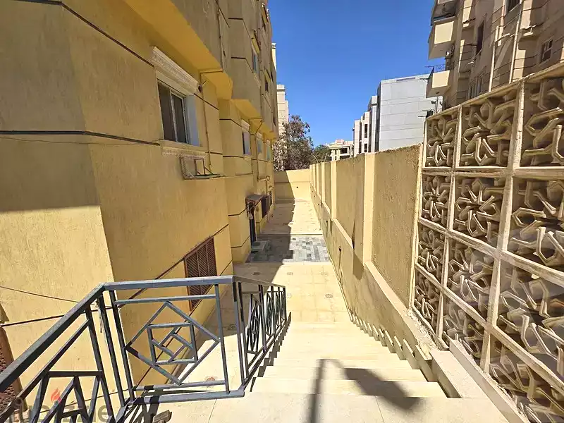 https://aqarmap.com.eg/ar/listing/7270069-for-rent-cairo-el-sheikh-zayed-city-el-hay-elthamen-area-4