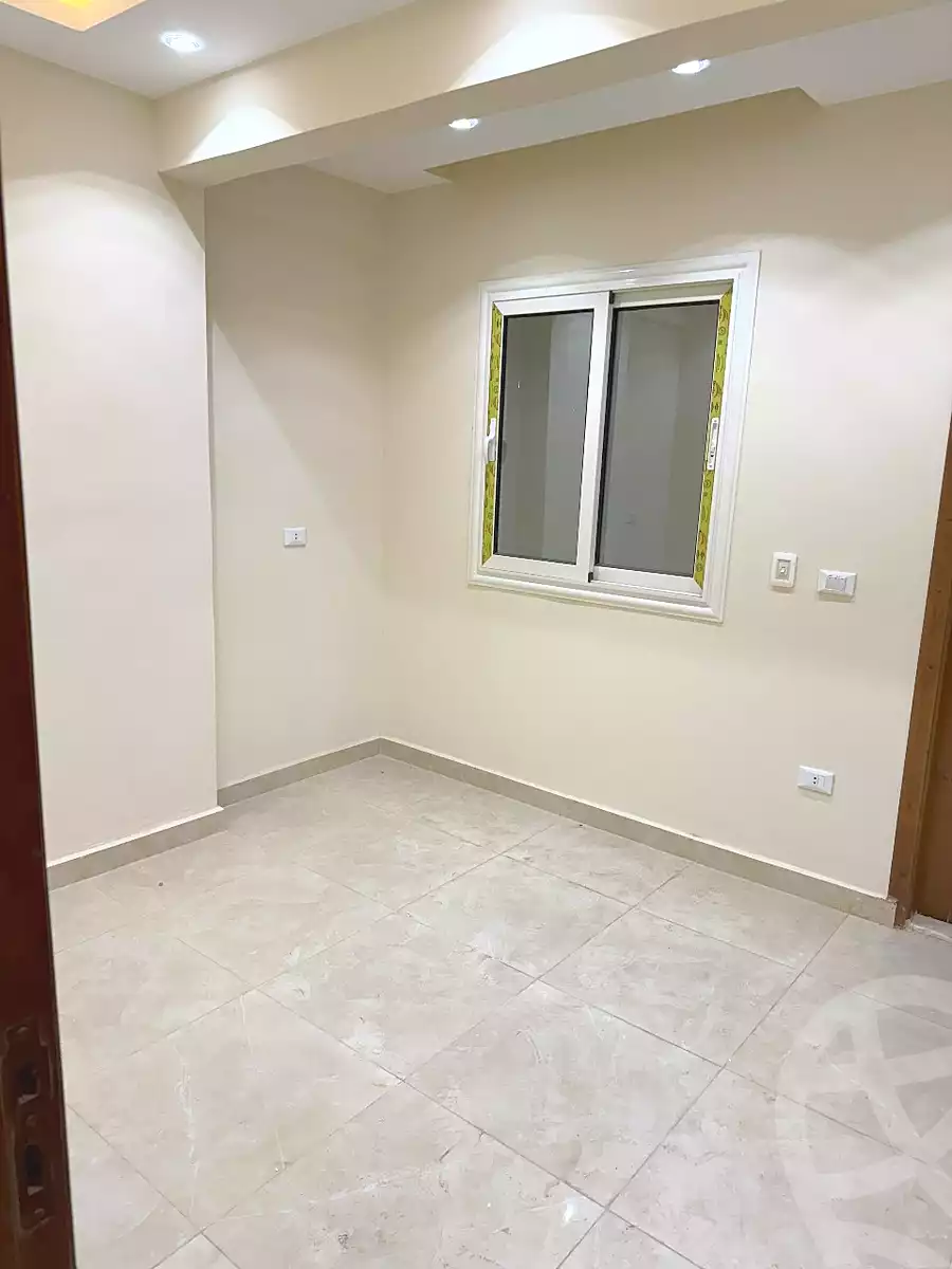 https://aqarmap.com.eg/ar/listing/7270128-for-sale-cairo-6th-of-october-el-ahyaa-neighborhood-3rd-al-hay-al-thalith-st