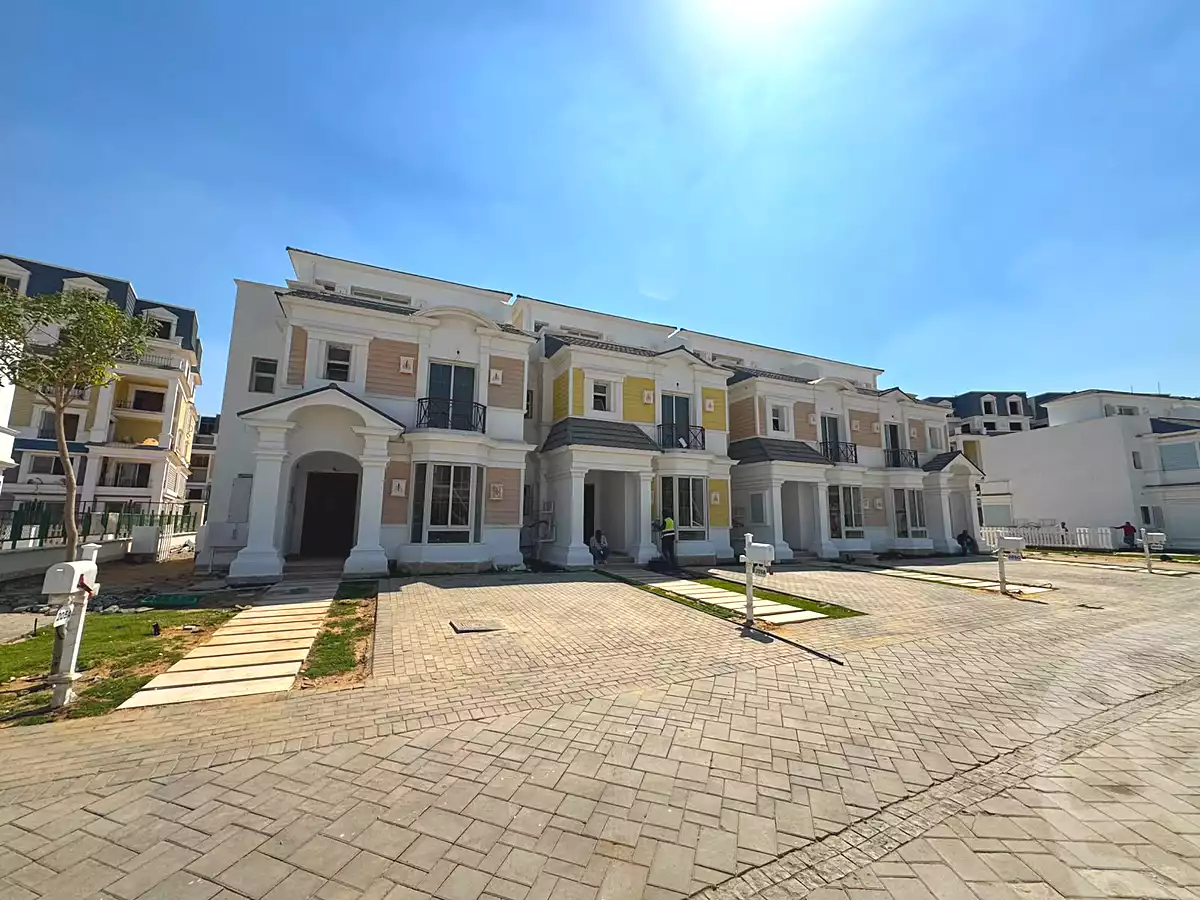 https://aqarmap.com.eg/en/listing/7270079-for-sale-cairo-new-cairo-compounds-mountain-view1-1-compound