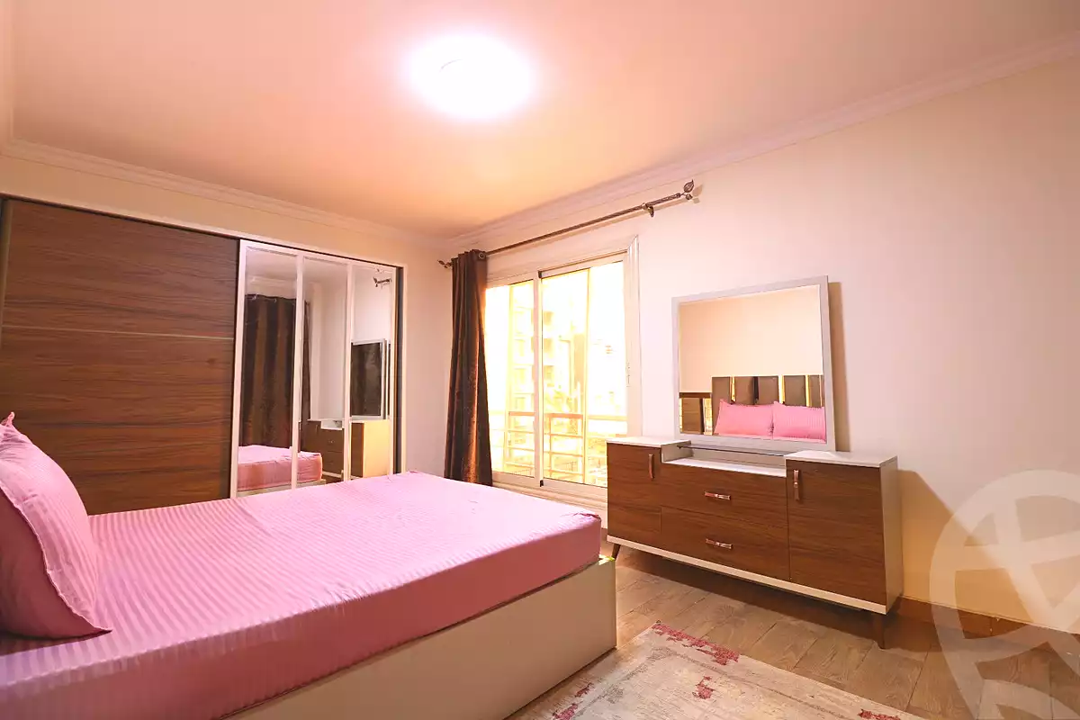 https://aqarmap.com.eg/ar/listing/7270204-for-rent-cairo-el-sheikh-zayed-city-compounds-jn-zyd
