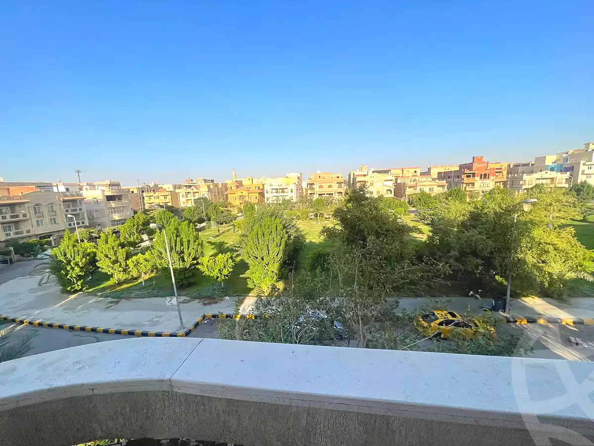 https://aqarmap.com.eg/ar/listing/7270234-for-rent-cairo-new-cairo-ganob-el-akadamiya-south-academy-b-taha-hussein-st