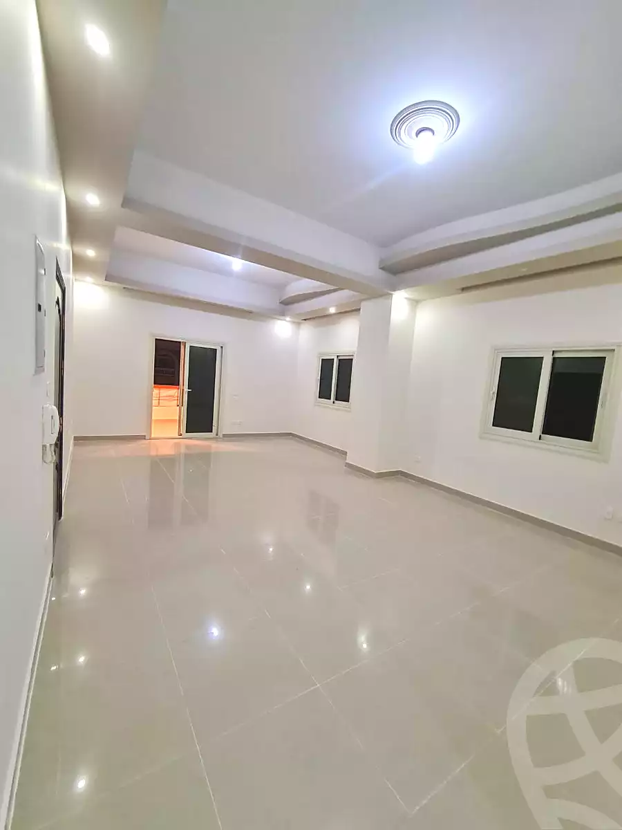https://aqarmap.com.eg/ar/listing/7270302-for-rent-cairo-new-cairo-ganob-el-akadamiya-south-academy-a-zaid-ebn-haretha-st