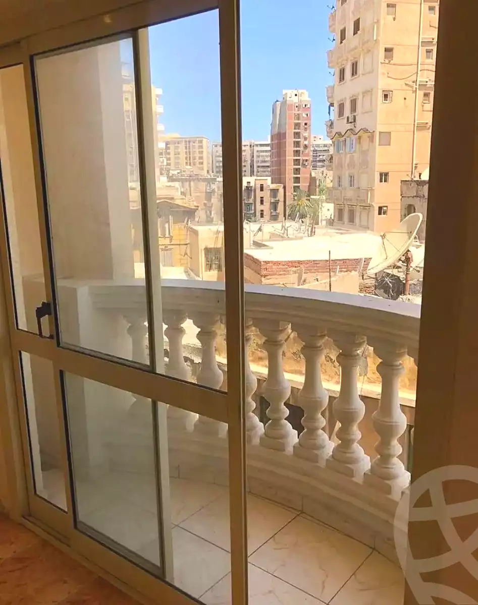 https://aqarmap.com.eg/ar/listing/7270662-for-rent-alexandria-moharram-bey
