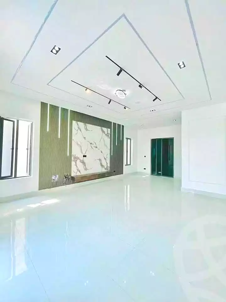 https://aqarmap.com.eg/ar/listing/7270865-for-sale-cairo-new-cairo-compounds-villette-kmbwnd-sky-kwndwz-swdyk-villette