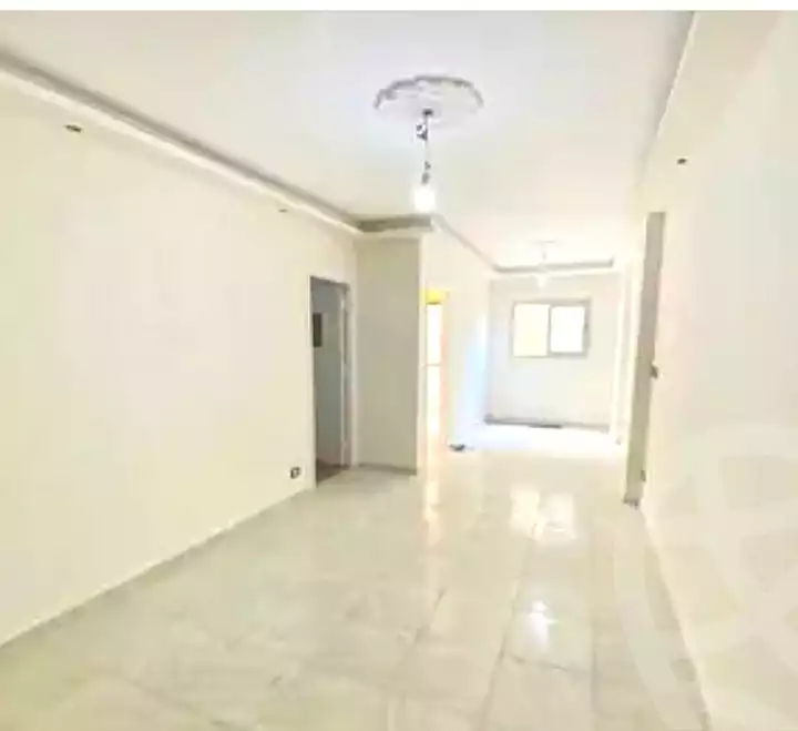 https://aqarmap.com.eg/en/listing/7271700-for-sale-alexandria-ganaklis