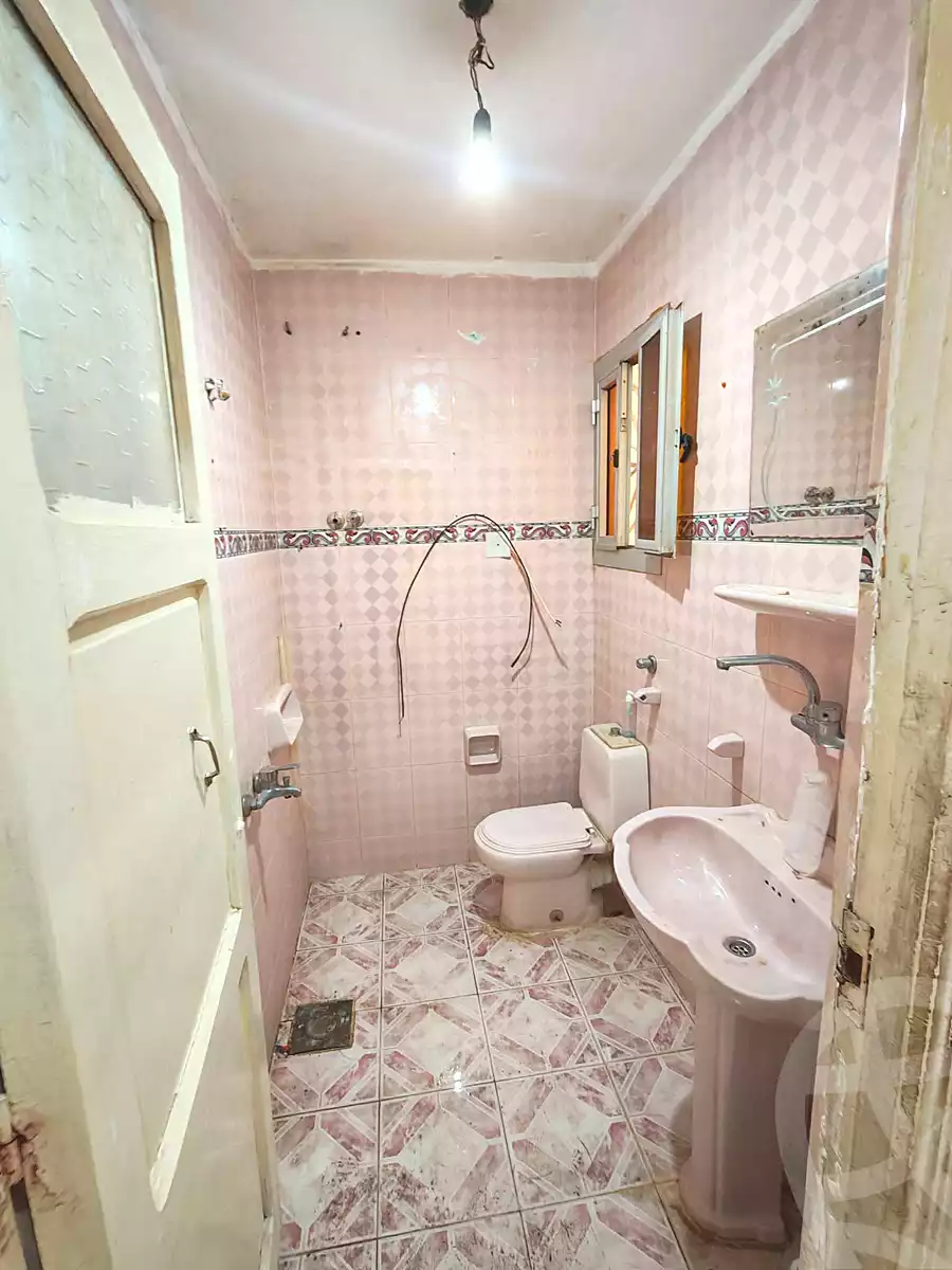 https://aqarmap.com.eg/en/listing/7271881-for-sale-alexandria-al-agamy-el-hanouvel-al-haded-we-al-soulb-st