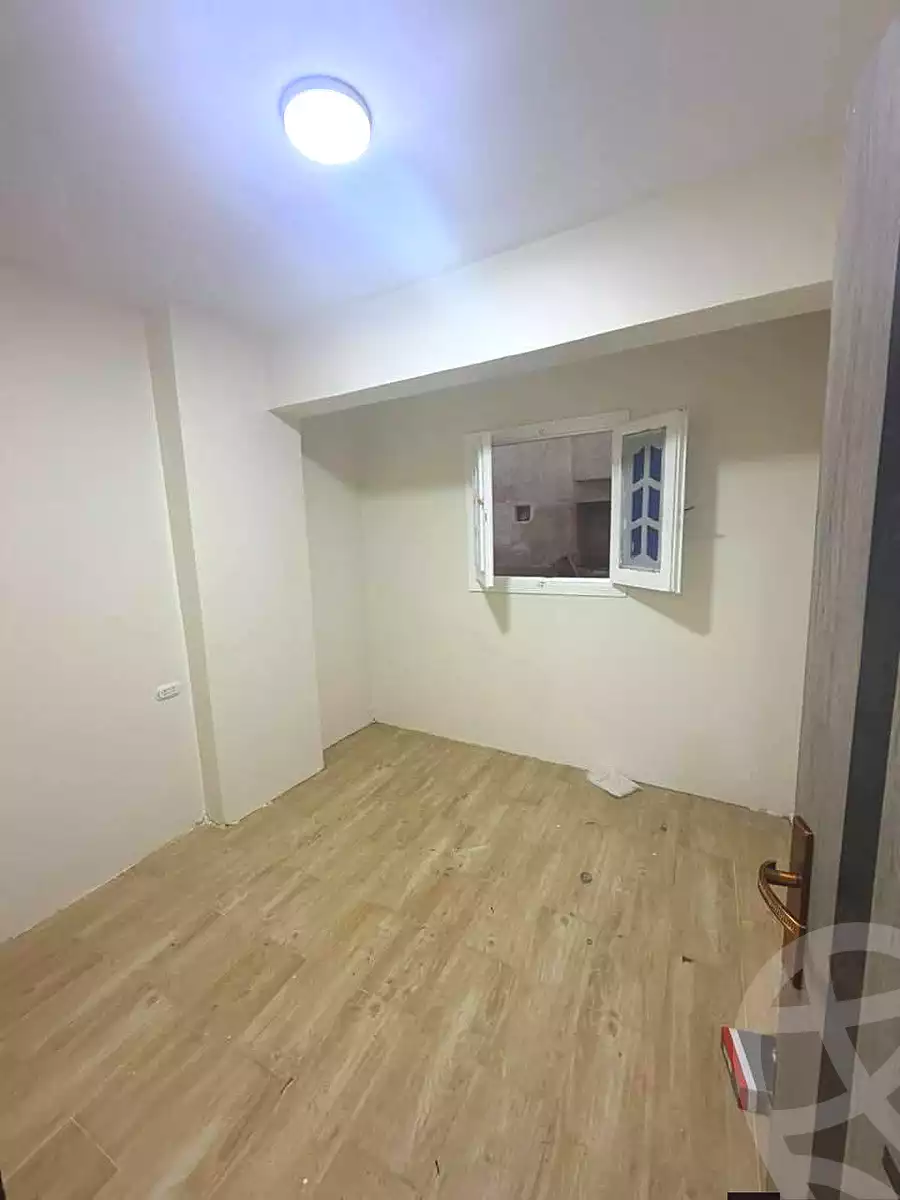 https://aqarmap.com.eg/ar/listing/7271892-for-sale-alexandria-al-agamy-lbytsh-shahr-al-assal-st