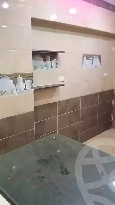 https://aqarmap.com.eg/ar/listing/7271903-for-sale-alexandria-al-agamy-lbytsh-el-reyad-st