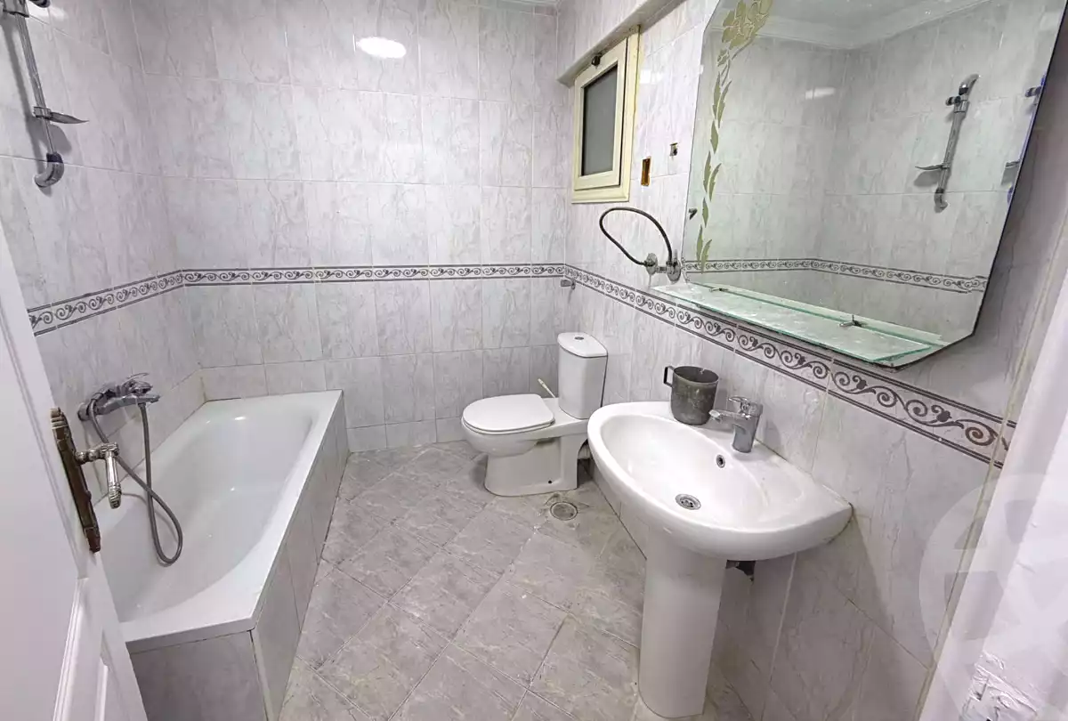 https://aqarmap.com.eg/en/listing/7271991-for-sale-alexandria-el-montazah-compounds-in-el-montazah-flwrns-myj-mwl-mrsyly-jrwb