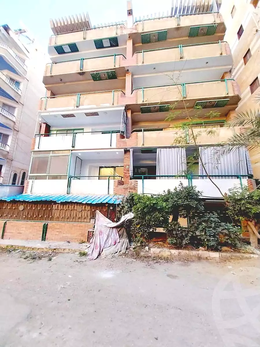https://aqarmap.com.eg/ar/listing/7272104-for-sale-alexandria-al-agamy-shataa-el-nakheel-street-37