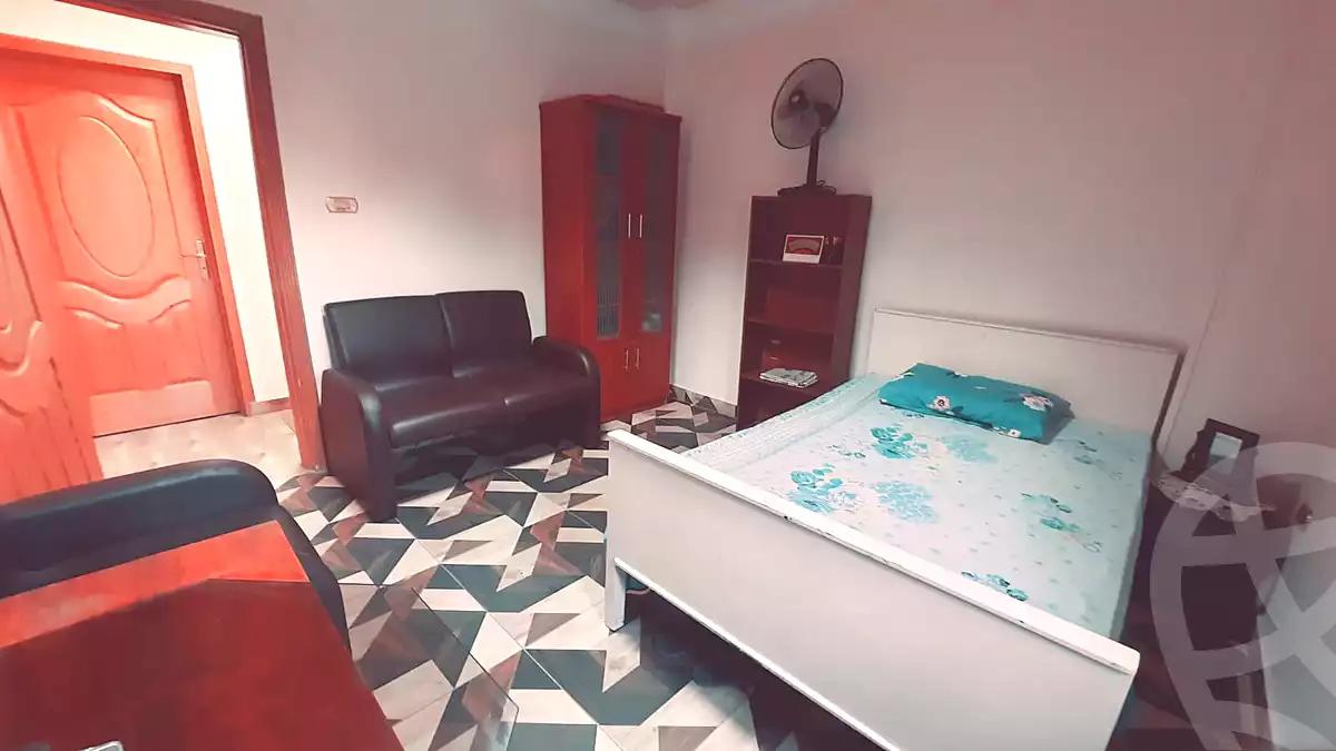 https://aqarmap.com.eg/ar/listing/7272211-for-rent-cairo-el-sheikh-zayed-city-shr-lbstn