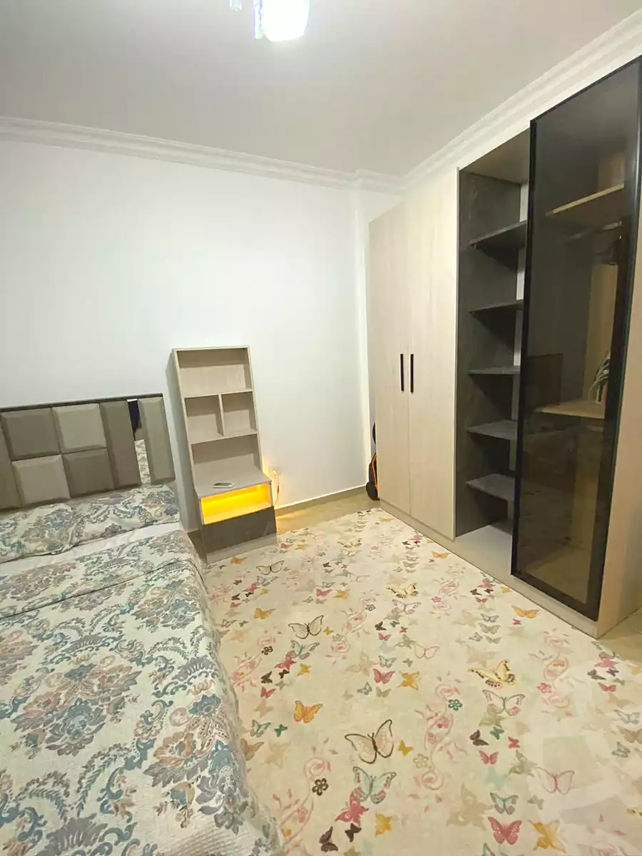 https://aqarmap.com.eg/ar/listing/7272273-for-rent-cairo-el-sheikh-zayed-city-compounds-dr-msr