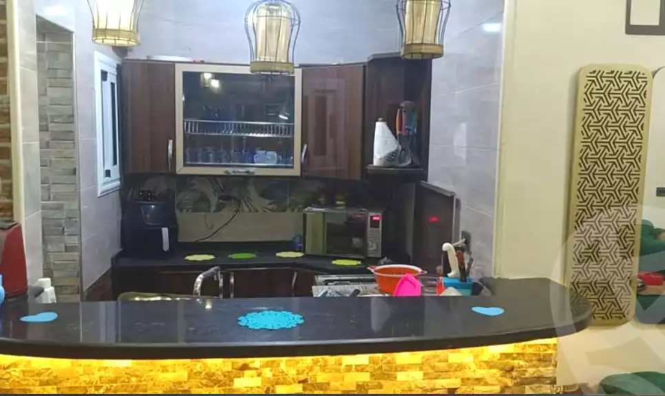 https://aqarmap.com.eg/en/listing/7272410-for-sale-cairo-helwan-el-shareaa-el-sharby-st