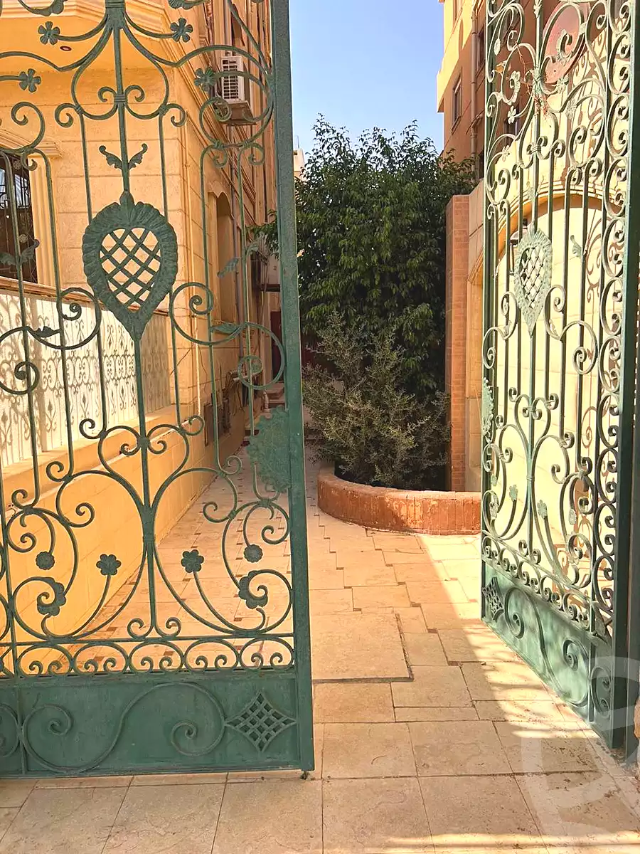 https://aqarmap.com.eg/ar/listing/7272499-for-sale-cairo-new-cairo-el-banafsg-el-banafsag-5-zakaria-ahmed-st